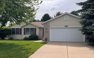 4009 Wild Meadow St, Kalamazoo, MI 49048
