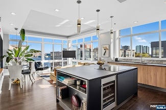 1100 Maxwell Ln Unit 1201, Hoboken, NJ 07030