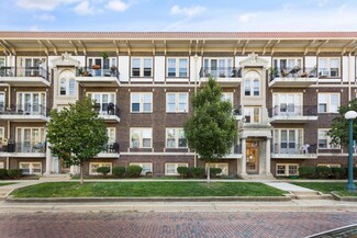 410 N Prairie St Unit 5, Champaign, IL 61820
