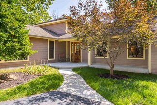 1309 S Pickwick Place, Bloomington, IN 47401