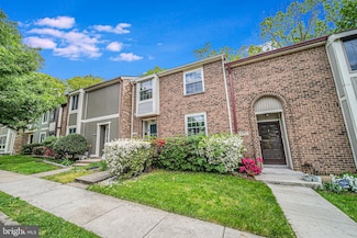 6078 Hollow Hill Ln, Springfield, VA 22152
