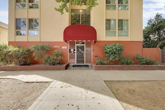 2320 P St, Sacramento, CA 95816