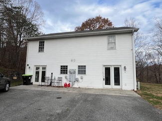 34 Peachtree Ct, Roanoke, VA 24012