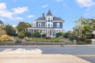 392 N Main St, Attleboro, MA 02703