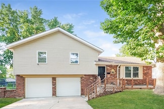 524 Stacey Dr, Belton, MO 64012