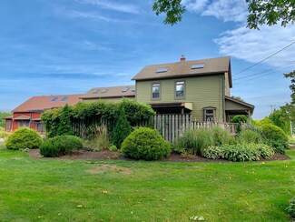 43 East St, Hadley, MA 01035