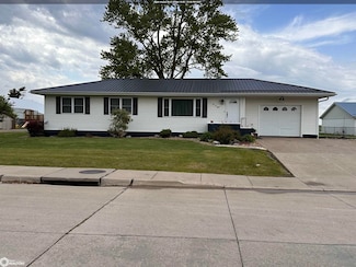 508 N Jefferson St, Wayland, IA 52654