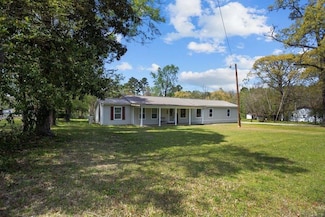 970 Garrison Dr, Lufkin, TX 75901