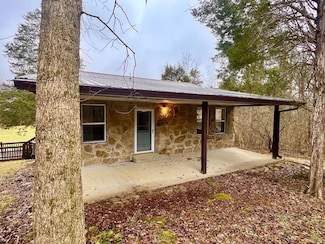 18433 Wade Hill Rd, Patriot, IN 47038