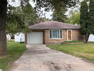 416 Bridge St, East Tawas, MI 48730