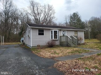 1356 W State College Rd, Dover, DE 19904
