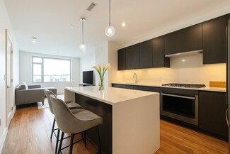 99 Sumner St Unit PH 606, Boston, MA 02128