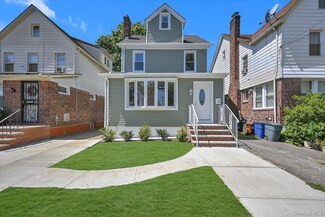 11044 208th St, Queens Village, NY 11429
