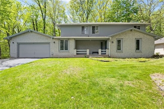 23 Chateau Ln, Rochester, NY 14626