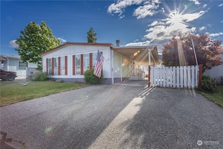 1132 Foothills Ln, Wenatchee, WA 98801