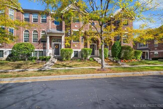 27W735 N Meadowview Dr, Winfield, IL 60190