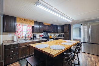 264 Cuttings Loop Rd, Homerville, GA