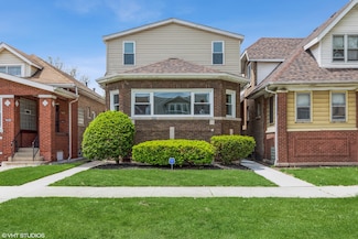 8222 S Saint Lawrence Ave, Chicago, IL 60619