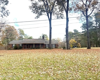 234 Traceway Dr, Natchez, MS 39120