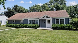 2237 W 79th St, Prairie Village, KS 66208
