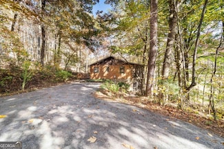 32 Walton Ln, Rabun Gap, GA 30568