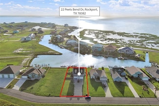 22 Peet's Bend Dr, Rockport, TX 78382