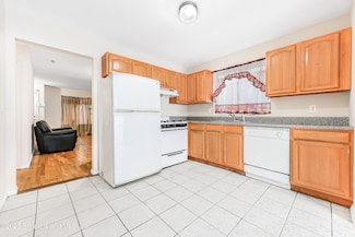 508 Jersey St, Staten Island, NY 10301