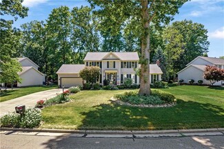 1370 Cherry Wood Way, Uniontown, OH 44685