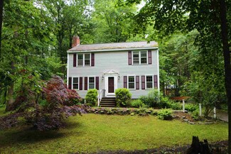 9 Griffiths Dr, Durham, NH 03824
