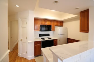 30 Upland Rd Unit 1, Cambridge, MA 02140