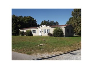 214 S Asher St, Brownstown, IN 47220