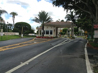 1000 Saint Charles Place Unit PH6, Pembroke Pines, FL 33026