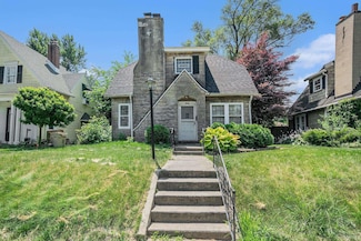 1014 E Oakside St, South Bend, IN 46614