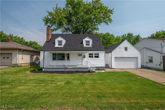595 Elm St, Struthers, OH 44471
