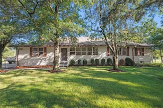 24908 E 199th St, Pleasant Hill, MO 64080