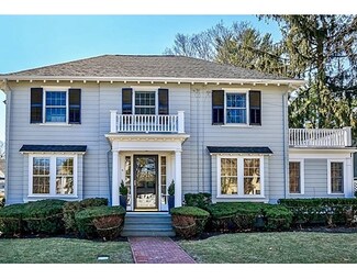 6 Alban Rd, Waban, MA 02468