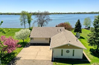 5225 217th St N, Forest Lake, MN 55025