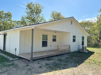 13 Bitter Sweet Ln, Silo, OK 74701