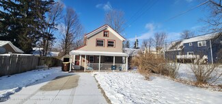 718 S Barnes St, Mason, MI 48854