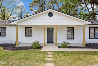 4913 Rosehill Rd, Fayetteville, NC 28311
