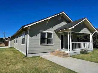 1001 Lexington St, Plainview, TX 79072