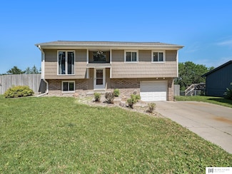 8711 S 143rd St, Omaha, NE 68138