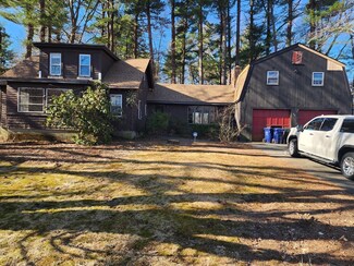 80 Brigham Ave, Dracut, MA 01826