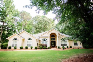 310 Woodland Hills Dr, Oxford, MS 38655