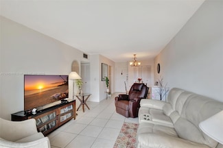 6820 W Flagler St Unit 202, Miami, FL 33144
