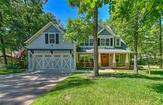 2 Hill Ln, Bella Vista, AR 72714