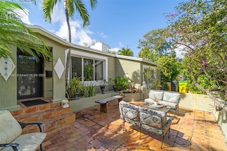 8900 NE 4th Ave, El Portal, FL 33138