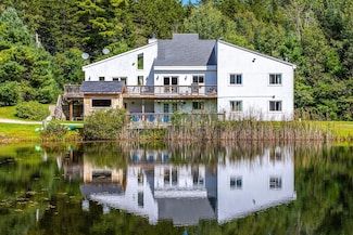 143 Nichols Rd, Peru, VT 05152