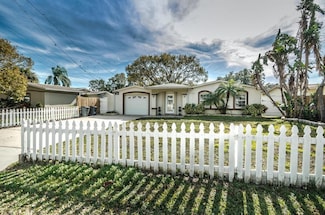 10178 118th Ave, Largo, FL 33773