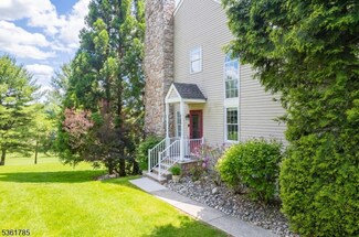 20 Pinehurst Dr Unit 1908, Washington, NJ 07882